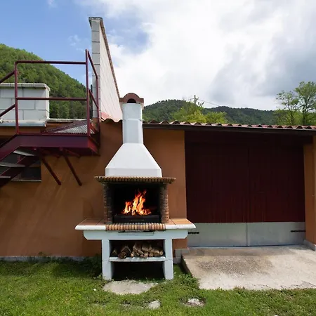 L'ado Semesterbostad Ripoll